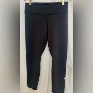 Nike Black Capri Athletic Leggings for Kids Size L